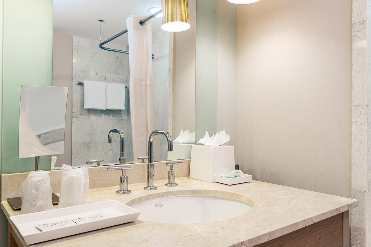 마이애미 비치 Sunny Isles 1Bdr Sea View And Pool 아파트 외부 사진
